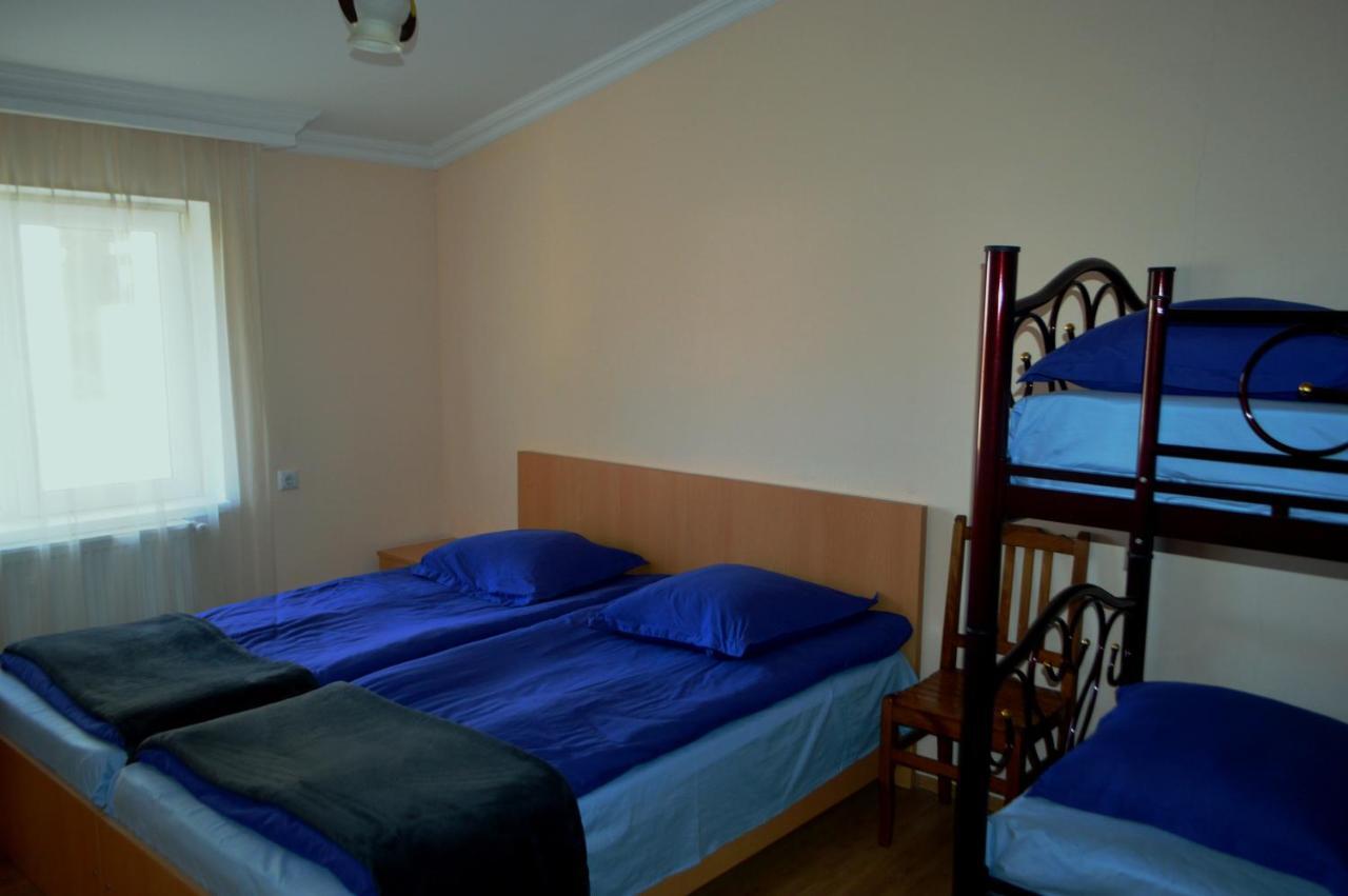 Guest House Qubi Kazbegi Exterior foto