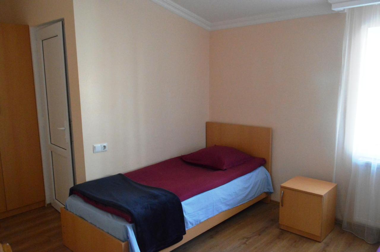 Guest House Qubi Kazbegi Exterior foto